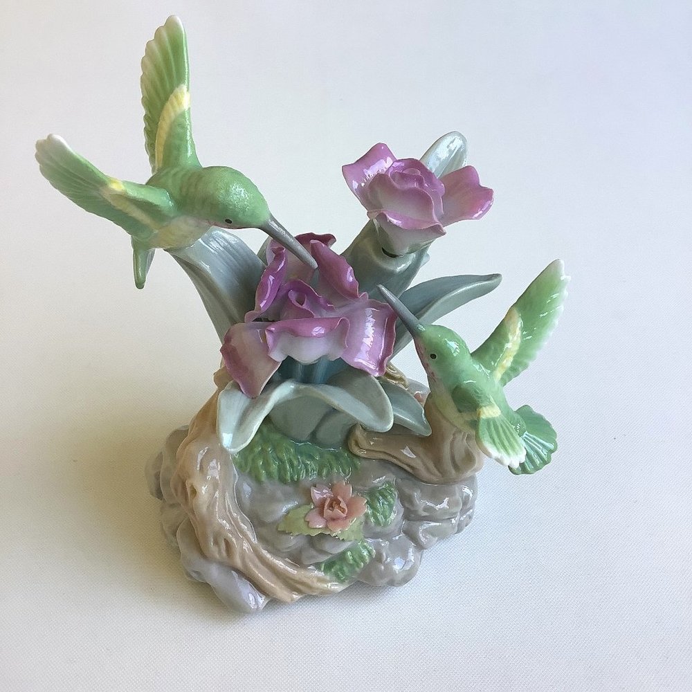 The San Francisco Music Box Co. Humming bird